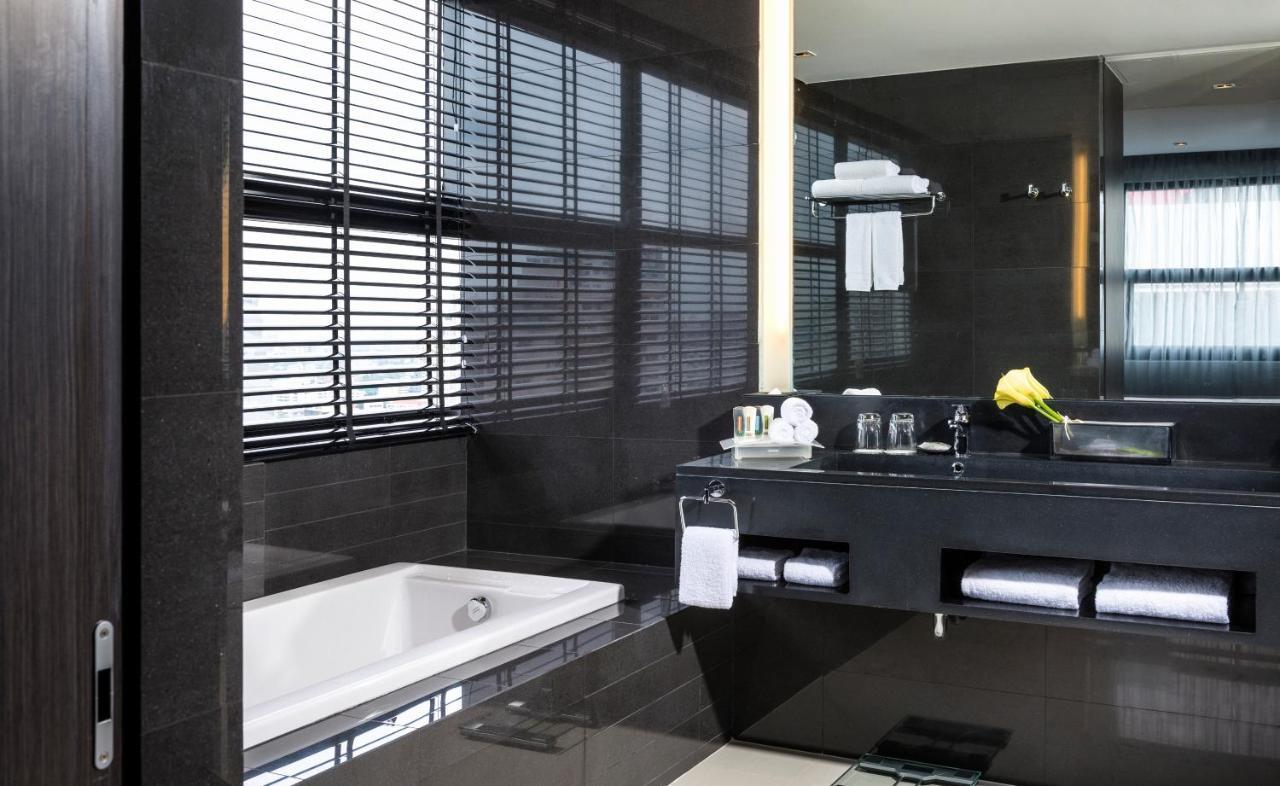 Holiday Inn Bangkok Sukhumvit By Ihg Zewnętrze zdjęcie