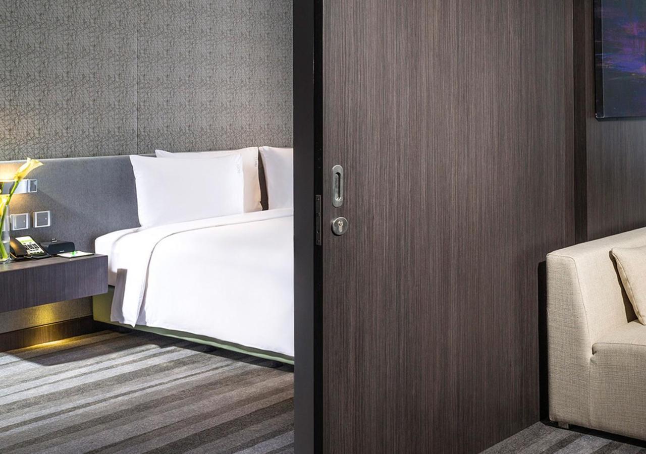 Holiday Inn Bangkok Sukhumvit By Ihg Zewnętrze zdjęcie